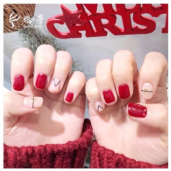 新年美甲怎样选?2018年人气精选十款红色美甲款式