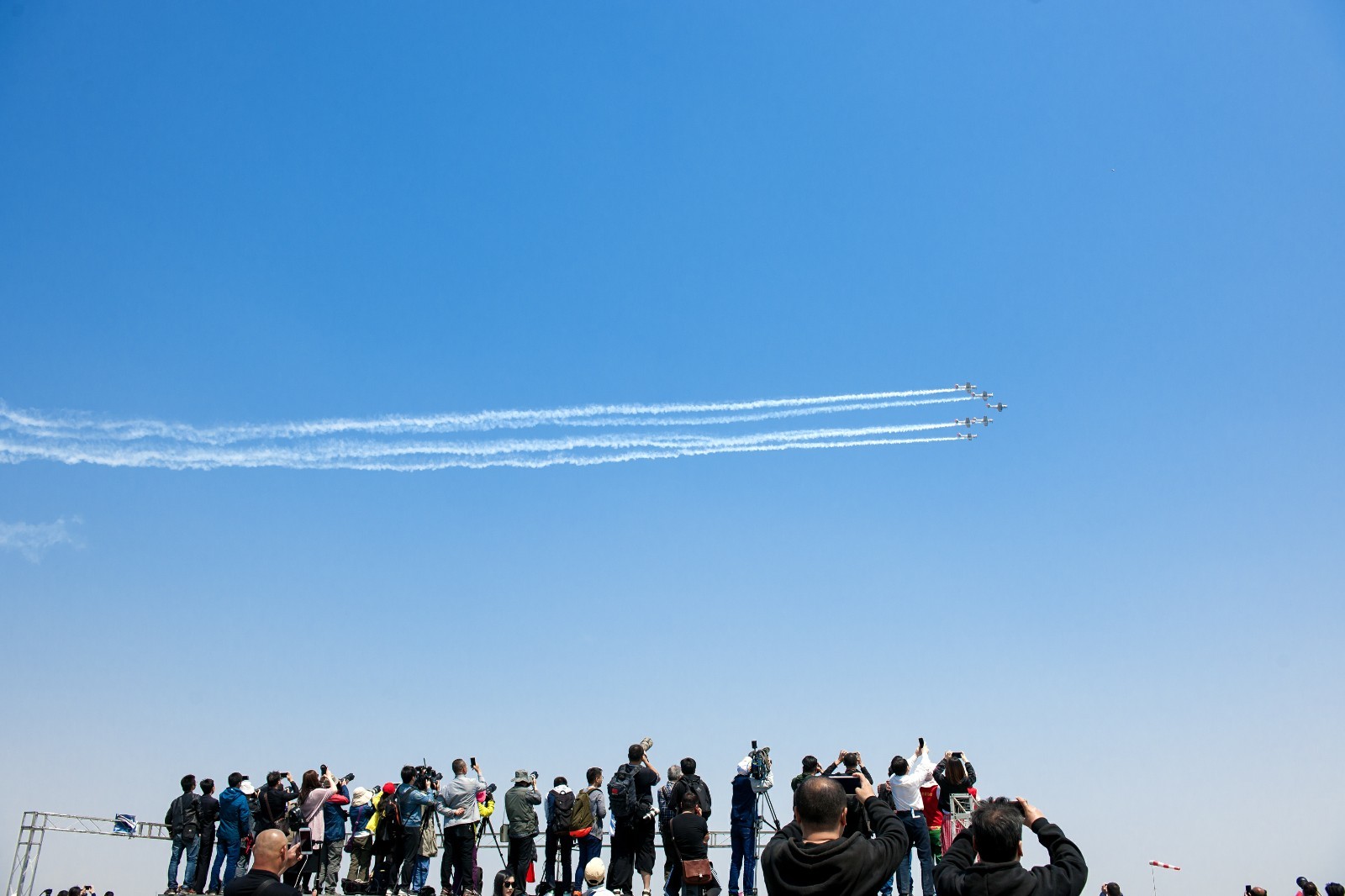 这个五一，30万人围观郑州航展全球顶尖飞行秀