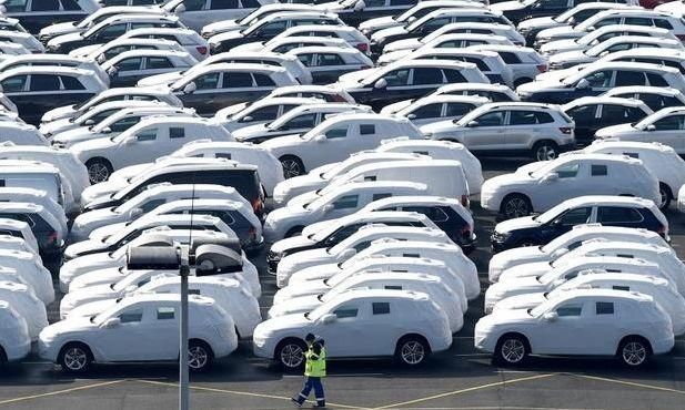 外媒:中国或2019年进一步削减电动汽车补贴 门