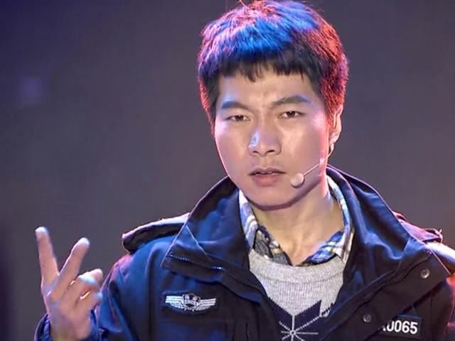 怎样才能当演唱会保安 t01355e90218928f313.jpg?size=640x480