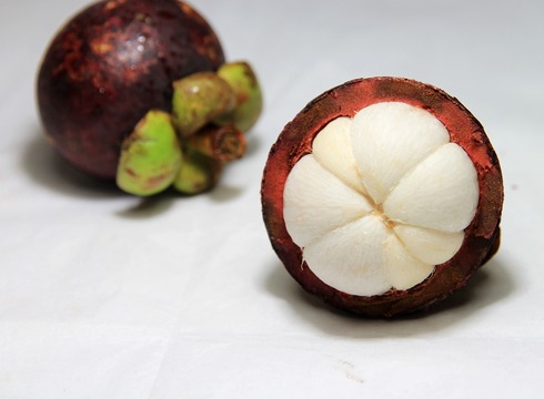 山竹肉有点黄是烂了吗 山竹里面黄黄的能吃吗