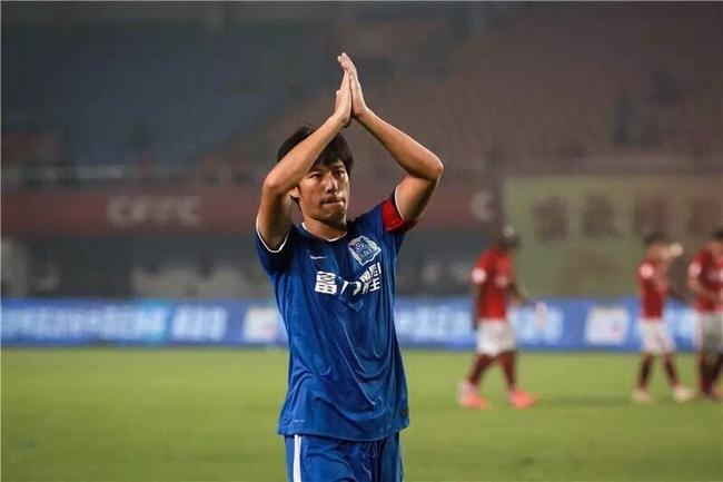 富力官宣队长张耀坤转会卓尔 足坛常青树战中甲