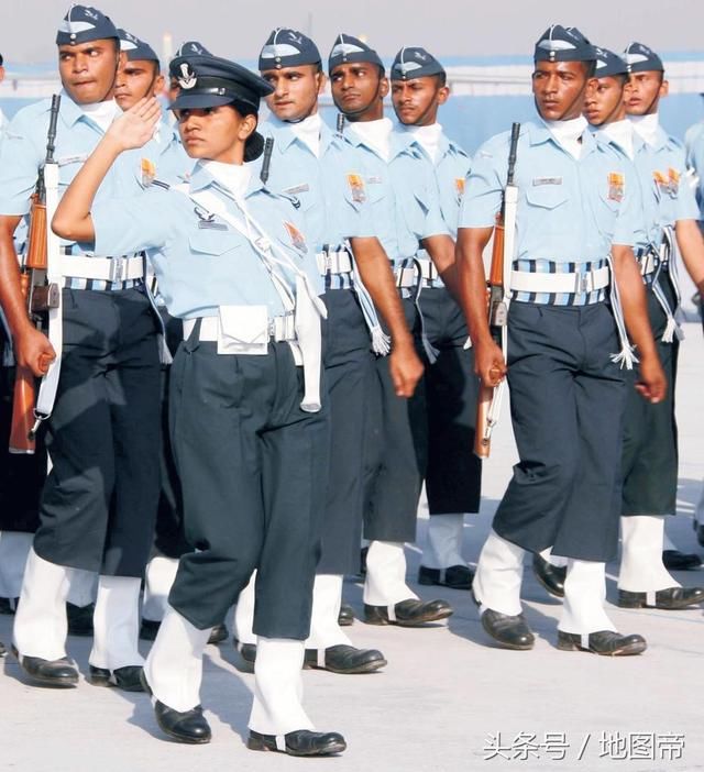 印度人皮肤黑,为何自称欧洲人后裔?