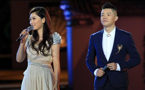 凤凰传奇_凤凰传奇收入对半分