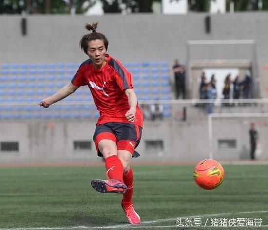 鹿晗携手30位传奇球星 助力名人赛 齐聚上海虹口