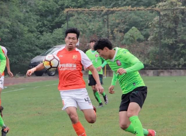 预备队|青年军出击,武汉卓尔队3:0战胜新疆雪豹