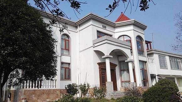 十年前首富建的100w别墅,到今日仍傲视全村别墅,独霸最美房