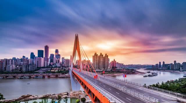 房产税又出新消息:分四类征收,买房卖房住房一