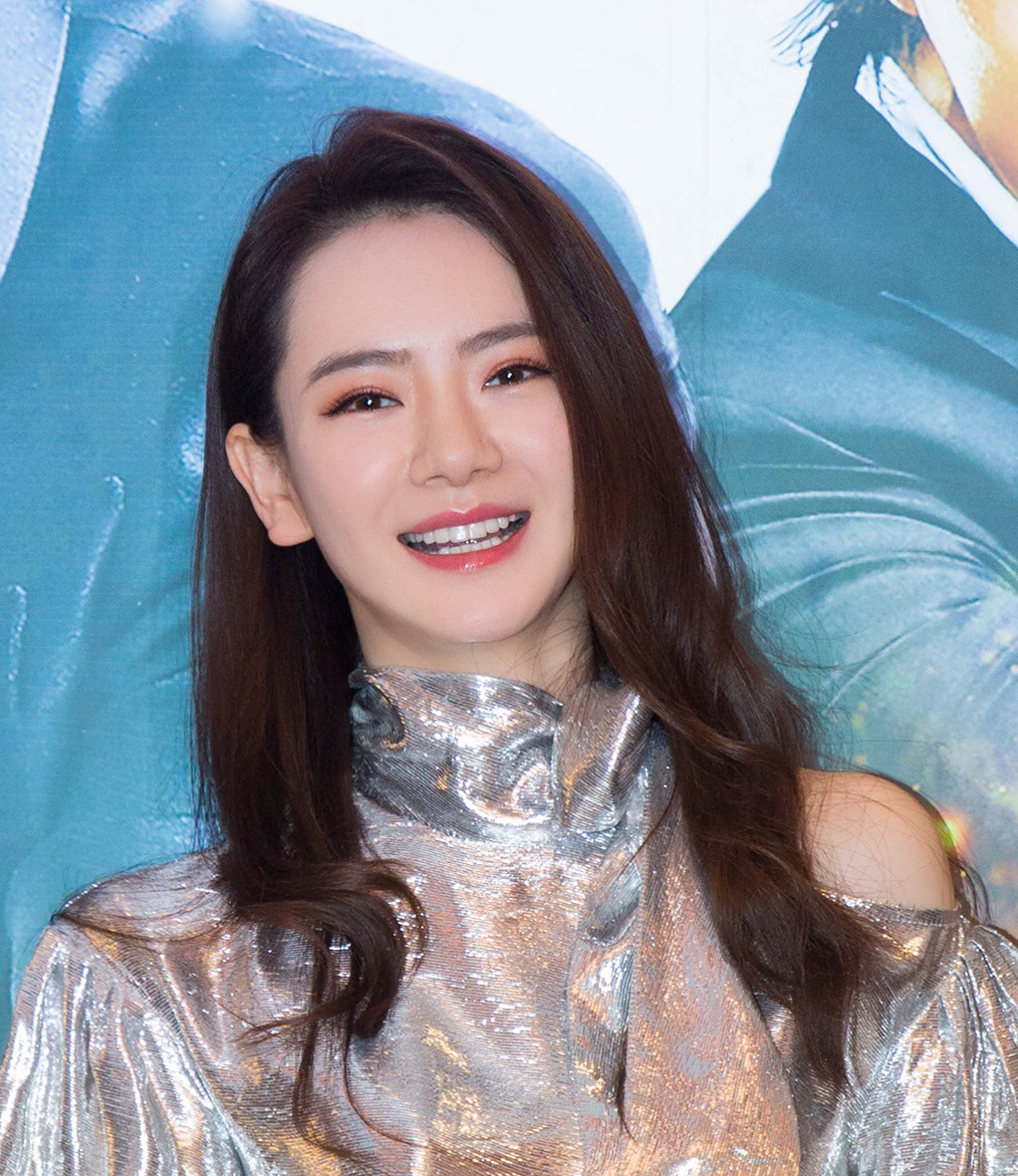 女明星们团宠的南瓜色眼妆 打造初秋动人双眸