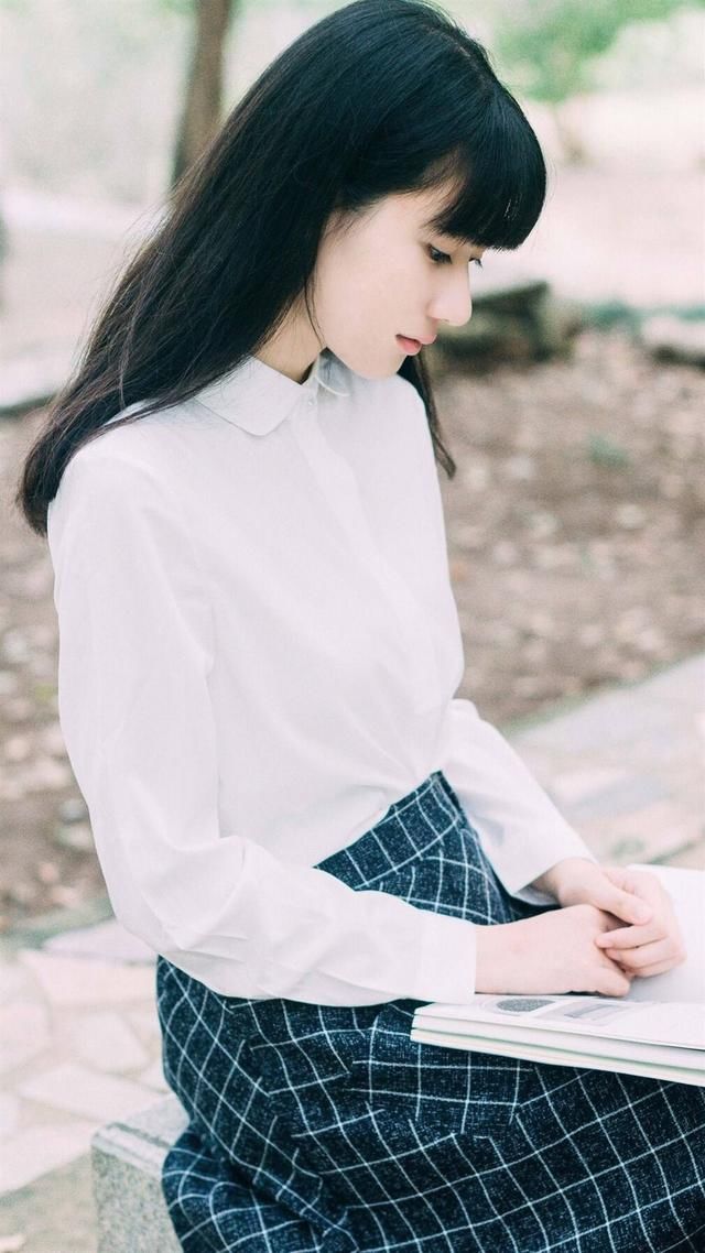 连家人都不知道的选股票要看,成交量和K线图