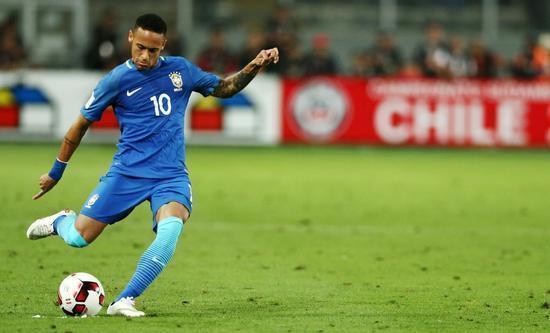 世预赛-赫苏斯传射奥古斯托破门 巴西2-0取6连