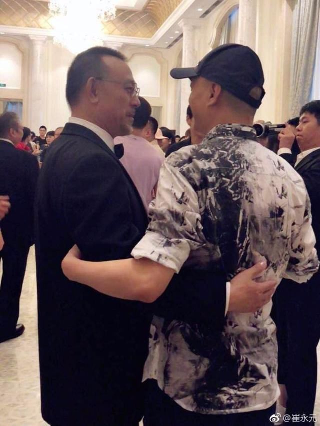 姜文邀请崔永元参加《邪不压正》点映,崔永元