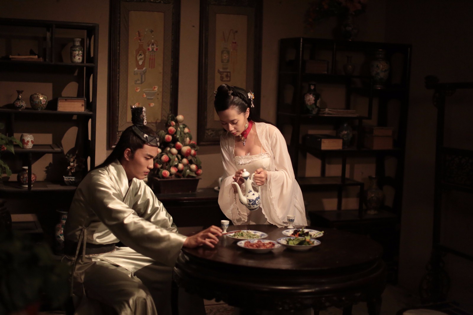 《聊斋志异之美人首》上线首日夺冠!