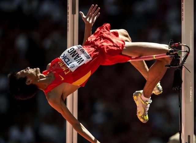 终结当世第一人长达一年的不败纪录!中国田径又一名将惊世崛起