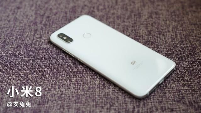 雷军不喜欢后置指纹?小米8却坚持采用,原因挺