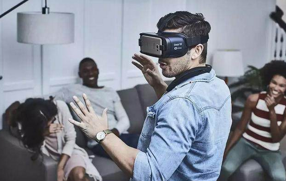 中师国培,VR是啥?AR又是啥?