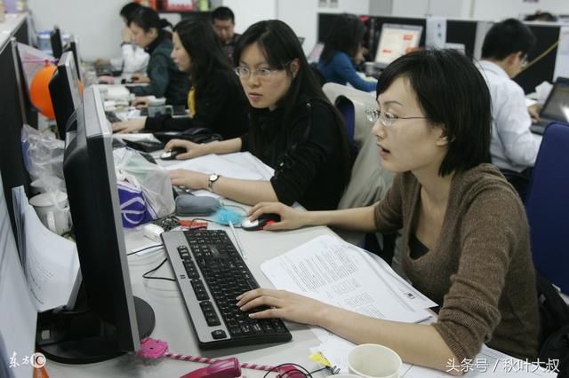 华为应届生辞职:入职8个月,熬不到年终奖了!