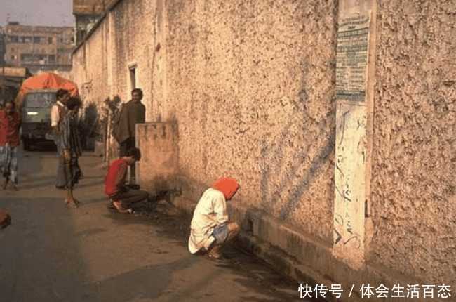 印度人何为喜欢用手擦屁股,而不用卫生纸呢?原