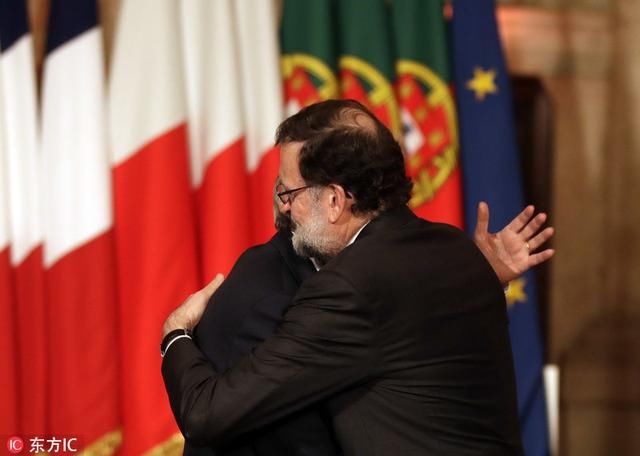 回顾:马克龙在意大利出席欧洲7国会议 抬头向