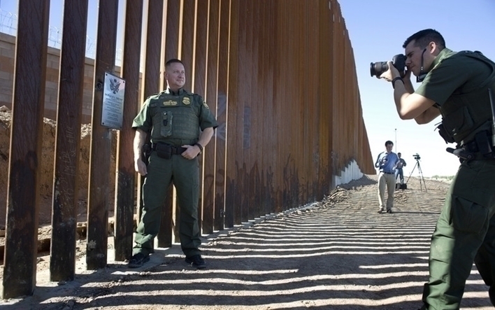世上最自私的墙:中美洲移民潮滞留美墨边境