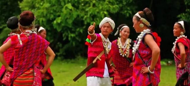 中国至今是一夫多妻的民族,制度合法,却不被列