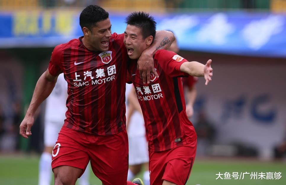 12分钟戴帽生涯首个大四喜! 武球王3场7球领跑