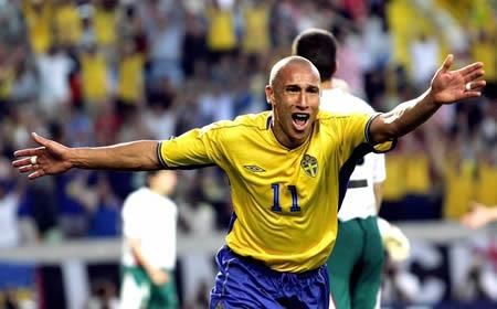 本届世界杯的八强在上届世界杯都是什么名次