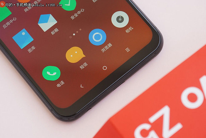 高颜值广色域易操作 联想Z5全面屏解读