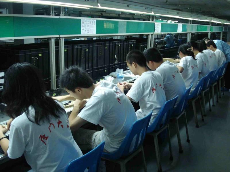 为何大学生愿意进工厂当普工?大学里的就业指