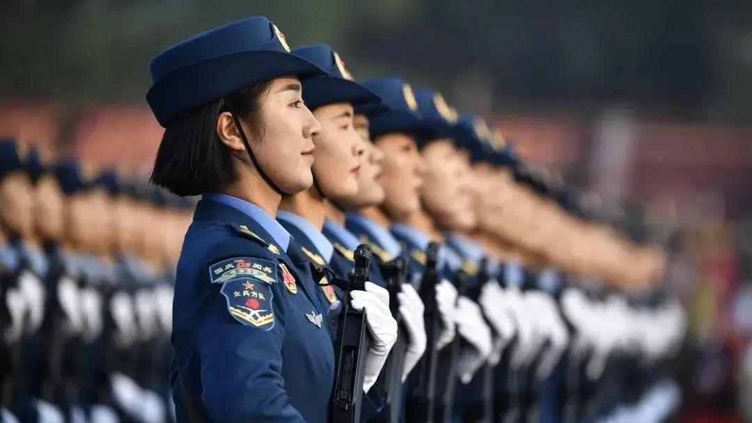 2022年女兵今天(1月1日)开始报名啦!如何填报?体检标准是啥?戳→ 2022年女兵今天(1月1日)开始报名啦!如何填报?体检标准是啥?戳→