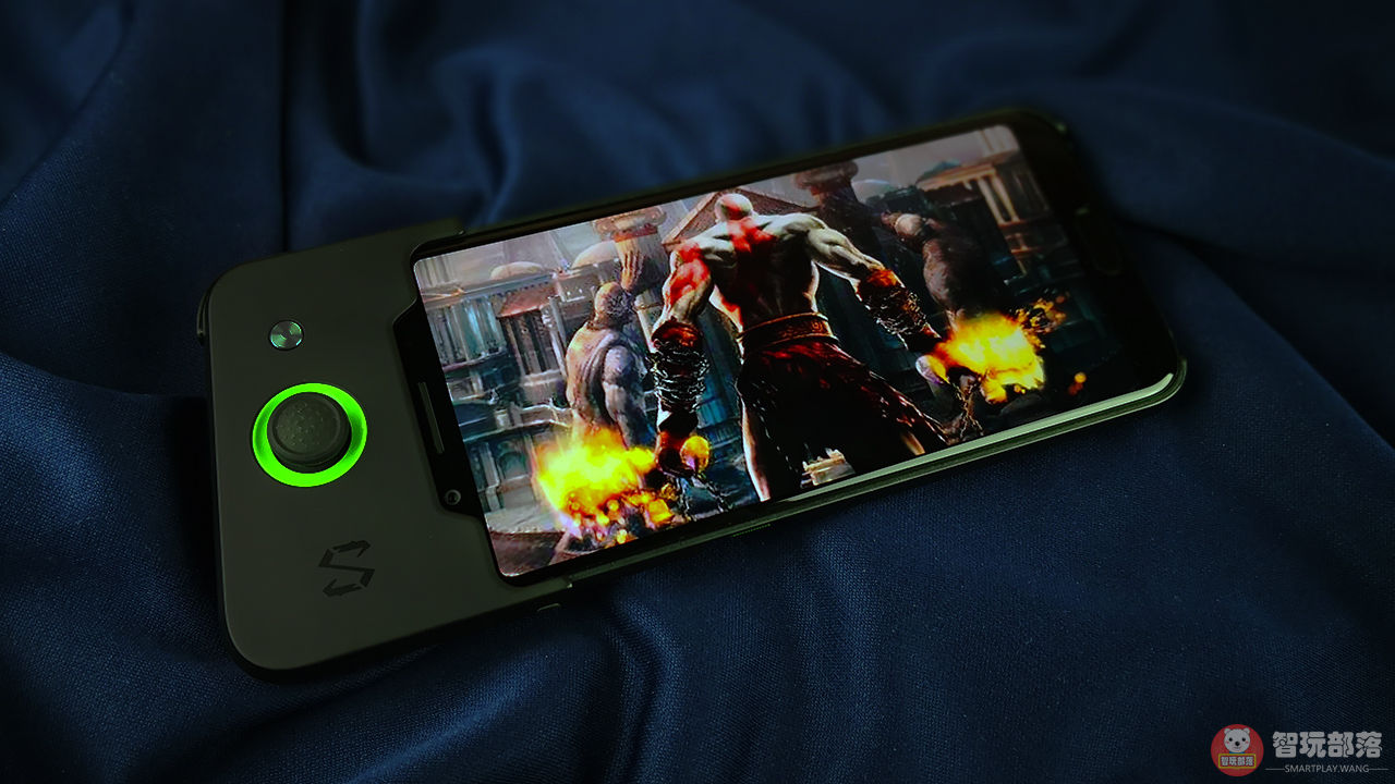 黑鲨游戏手机图赏:性能赶超小米MIX2S,外观堪