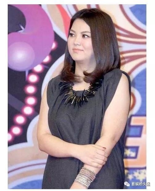 关于李湘的体型一直是一个说不完的话题,其实之前的李湘是相当瘦的