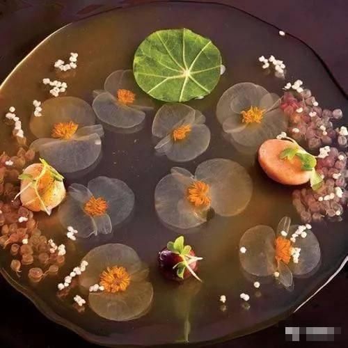 这部外国人拍的美食纪录片甩《舌尖3》8条街