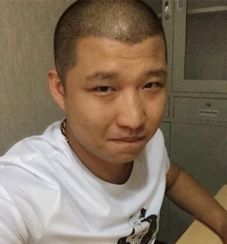 快手官方保护的4大网红,二驴上榜,第一网红直