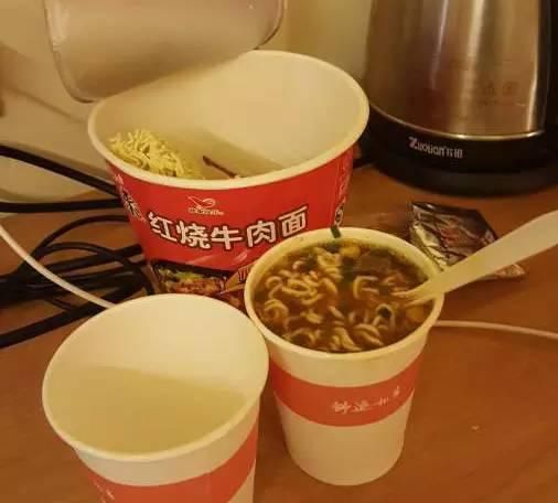 那岩在武汉干了什么?三年前