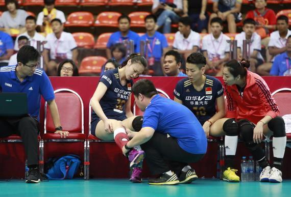 安家杰:惠若琪大腿内侧韧带拉伤 情况不严重