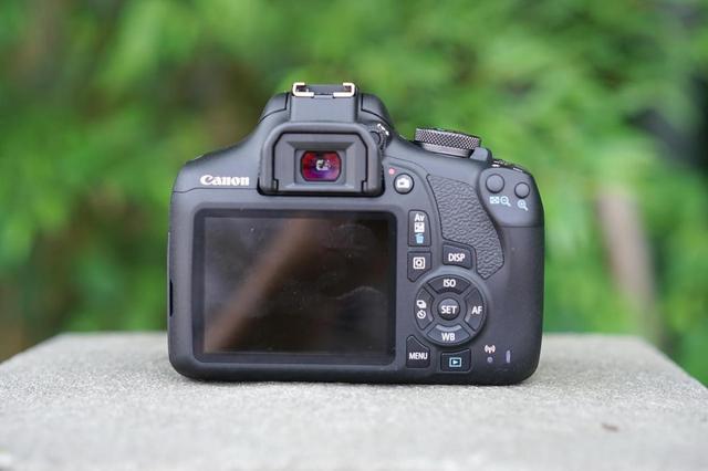 诚意的入门单反之作 佳能 EOS 1500D