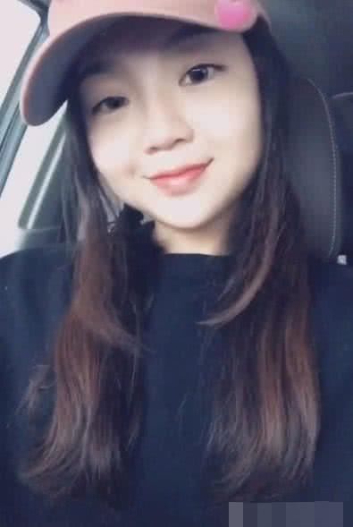 传说中的抖音小可爱,当看到她健身房照片后,网