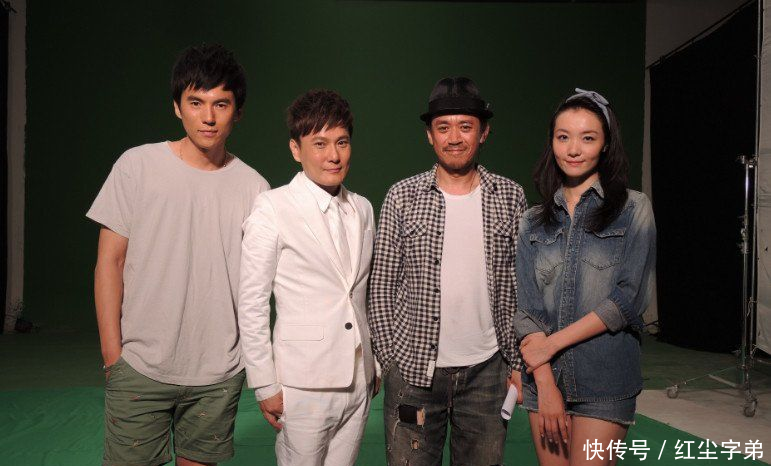 他是著名歌手,也是亿万富豪,51岁还单身一人,理由很狗血