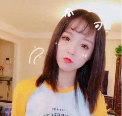 Uzi无奈成背锅侠,赛后给莉哥刷10万礼物?网友