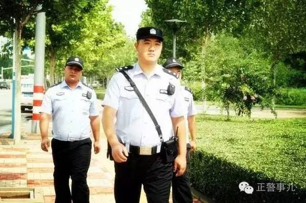 瞬间绽放 永恒美丽 最美警察有多美