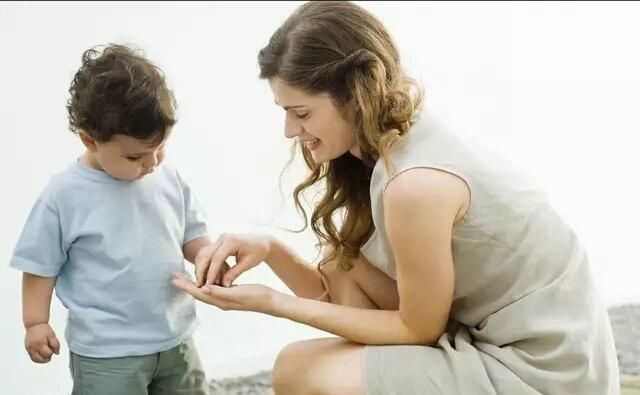 结婚当天前夫来电,我来不及脱下婚纱,带着儿子跑回曾经的家