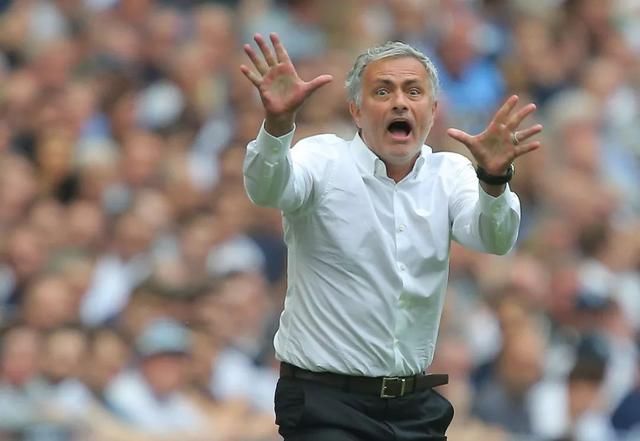 穆帅圈定曼联下任队长最终两人选!击退皇马,红