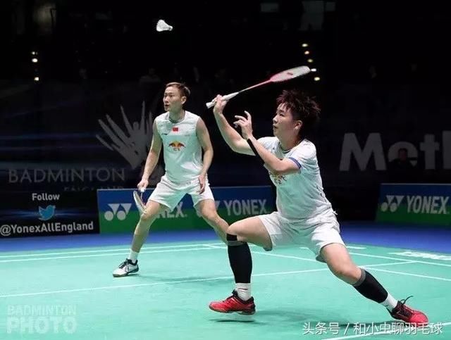 打羽毛球送你平抽挡2种新招数,正手、反手都好