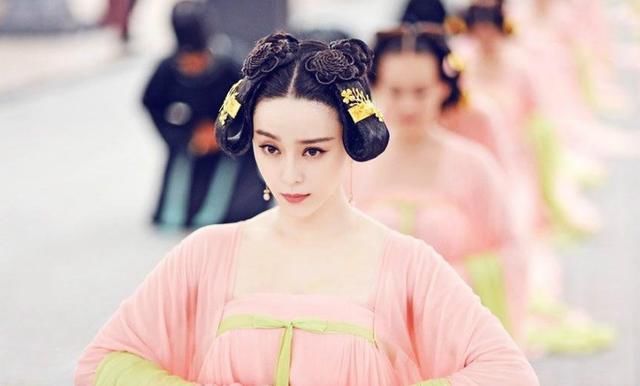 论12星座穿越到古代会变成谁?我是白浅,你的呢