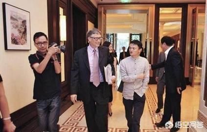 马云 : 还是中国首富吗?好多网友说不是!