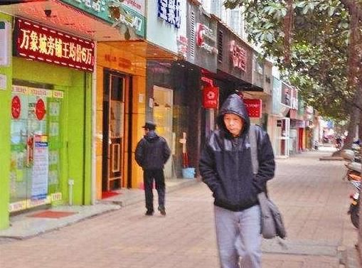 房产中介门店很少倒闭,还越开越多?中介老板揭