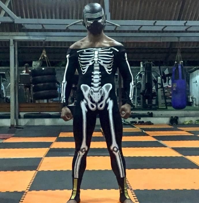 昆仑决年终盛典胡亚非退赛,播求另选对手,网友