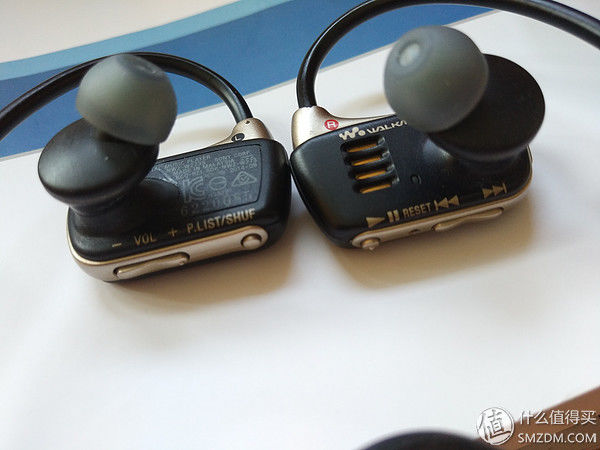 游泳锻炼的好伴侣--索尼NWZ-W273 可穿戴式防