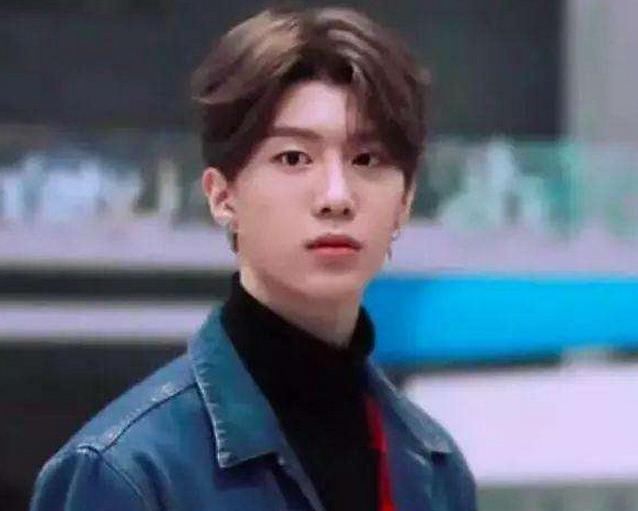 理性分析为什么范丞丞能在微博上热搜,而崔永